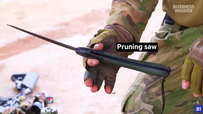 员“72小时”外出任务的武器与装备套装瓦力游戏app新西兰陆军前沿航空引导(图3)