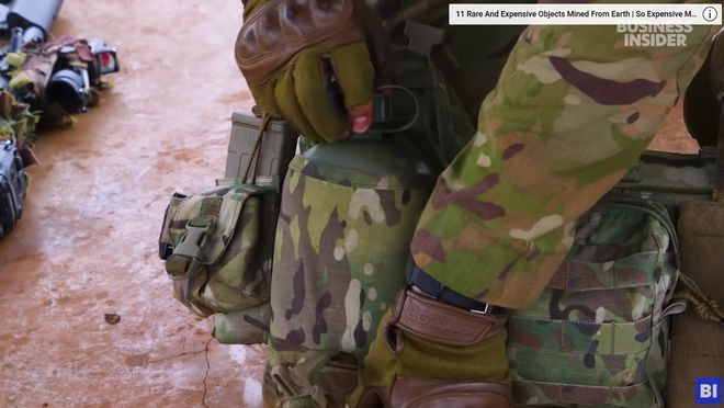 员“72小时”外出任务的武器与装备套装瓦力游戏app新西兰陆军前沿航空引导(图9)